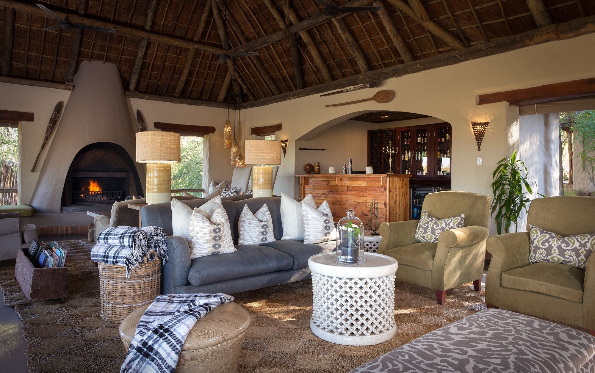 Simbambili Game Lodge マンイェレティ・ゲーム・リザーブ エクステリア 写真
